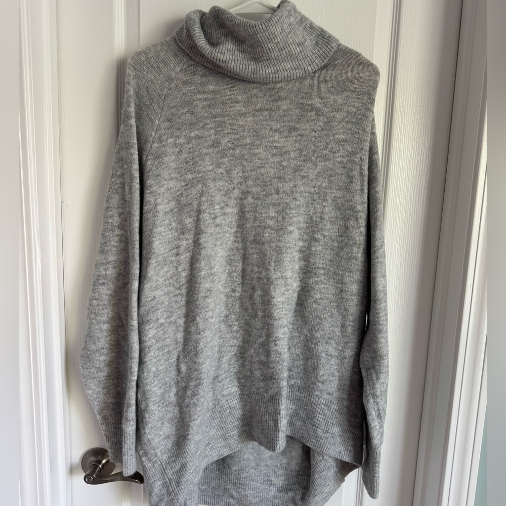 H&M Gray Turtleneck Slouchy Knit Sweater